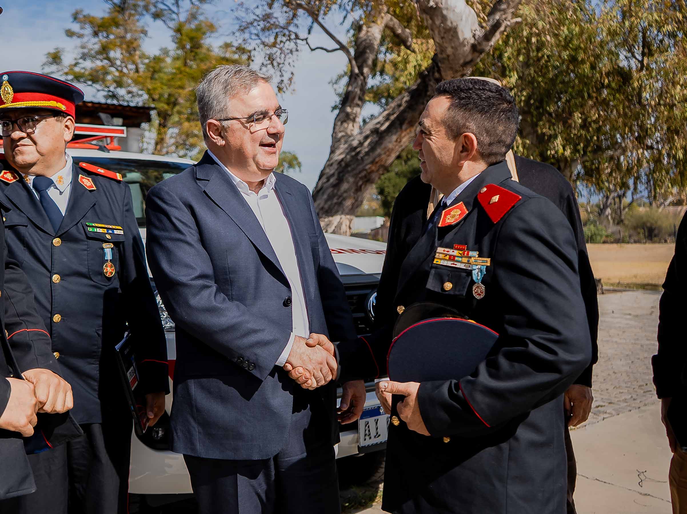 🚒 La Provincia reforzará con equipamiento y recursos a los Bomberos Voluntarios de Catamarca