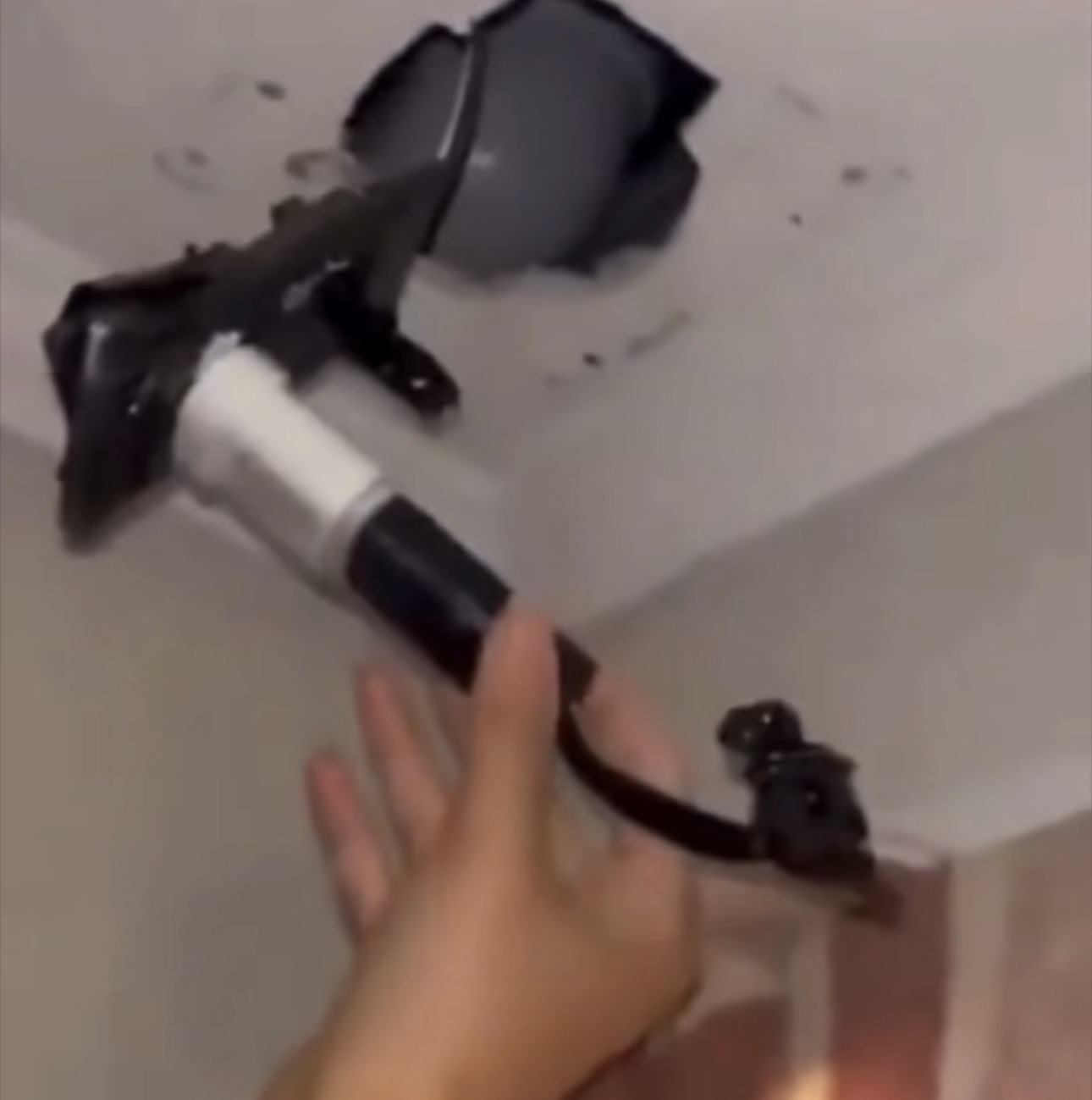 📹 Horror en La Rioja: denuncian a un hombre por colocar cámaras ocultas en habitaciones y baños de sus inquilinas